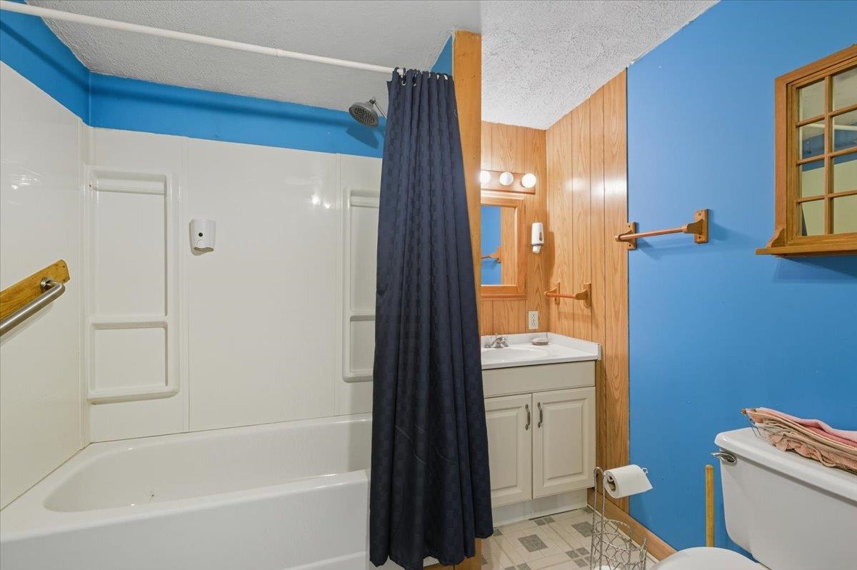 455 Hardwood Hill