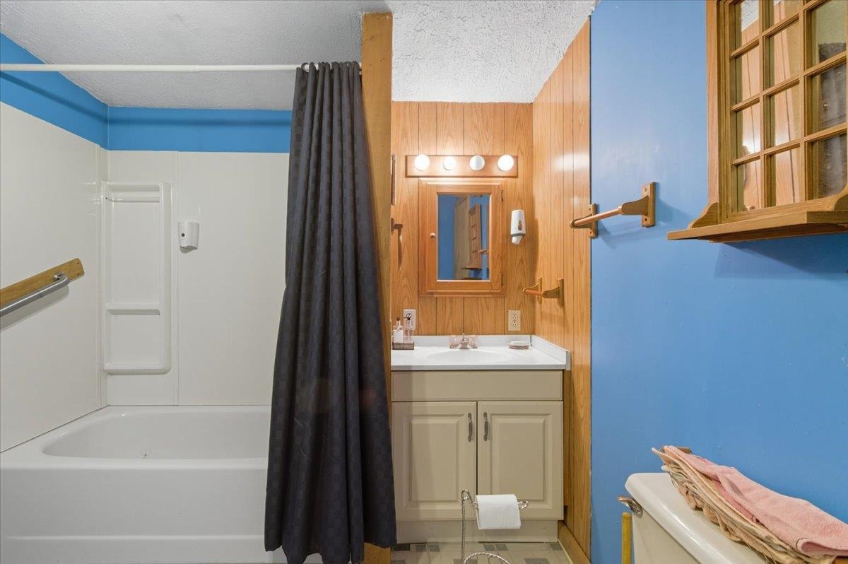 455 Hardwood Hill