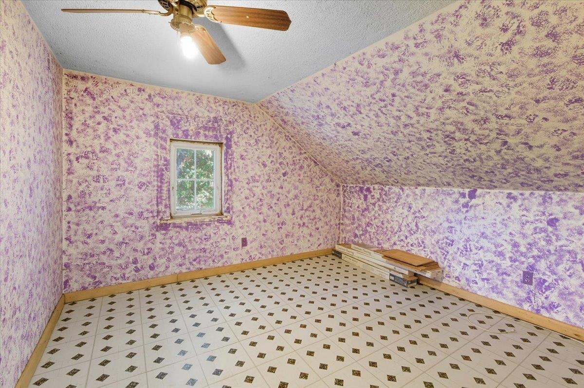 455 Hardwood Hill