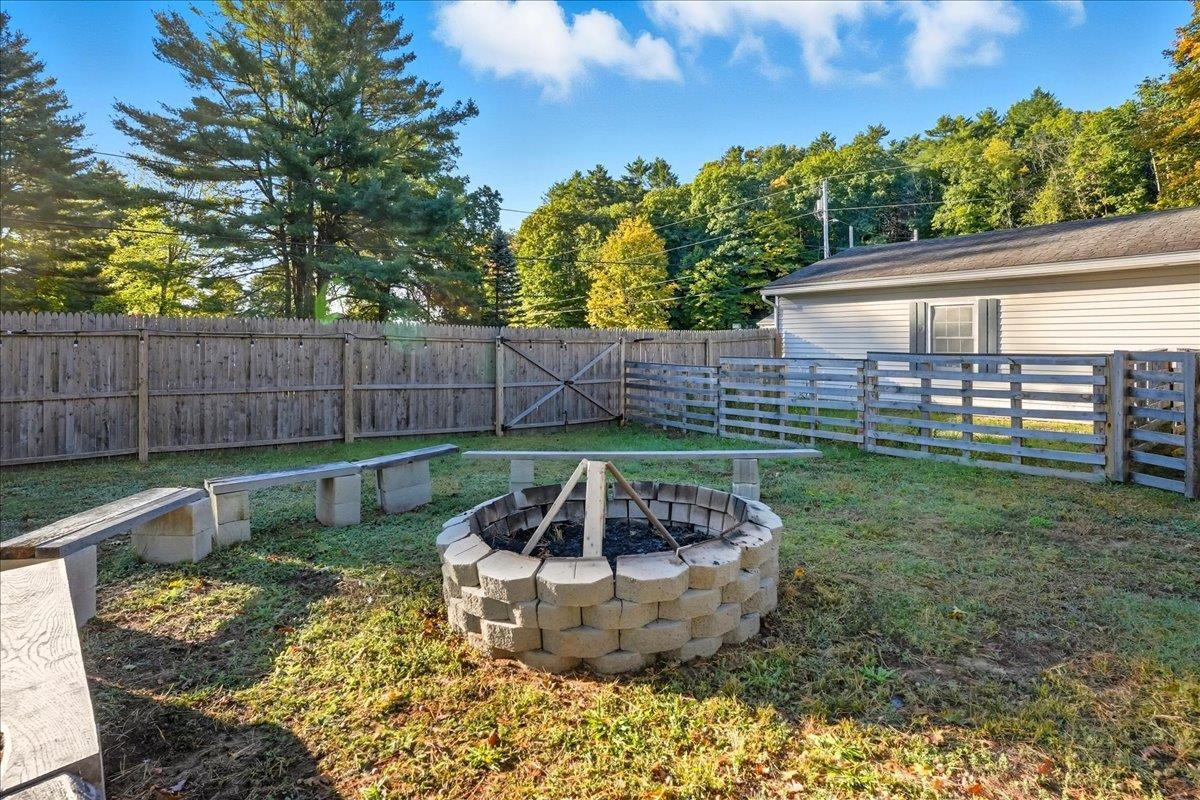 45 Lake Road