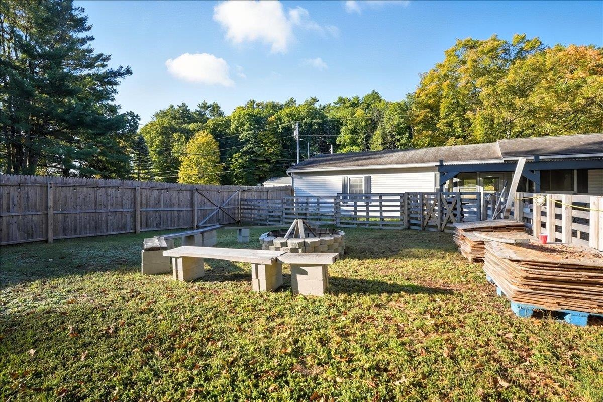 45 Lake Road