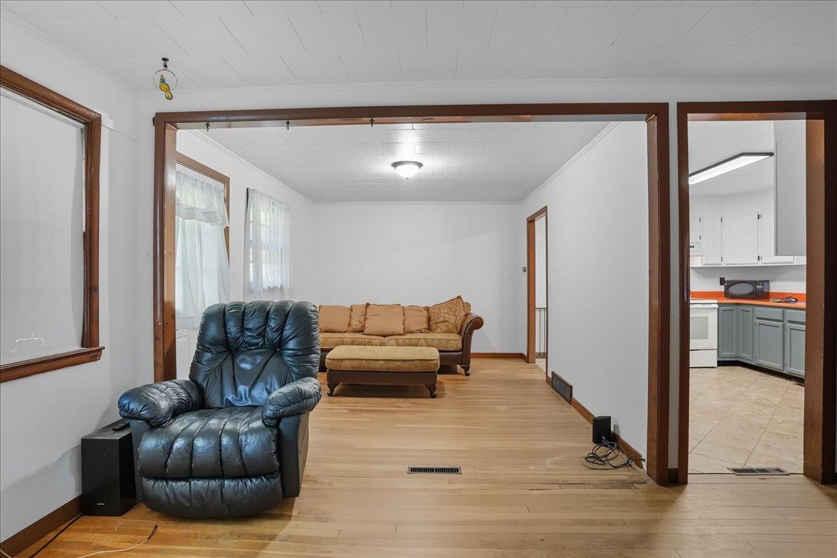 45 Lake Road