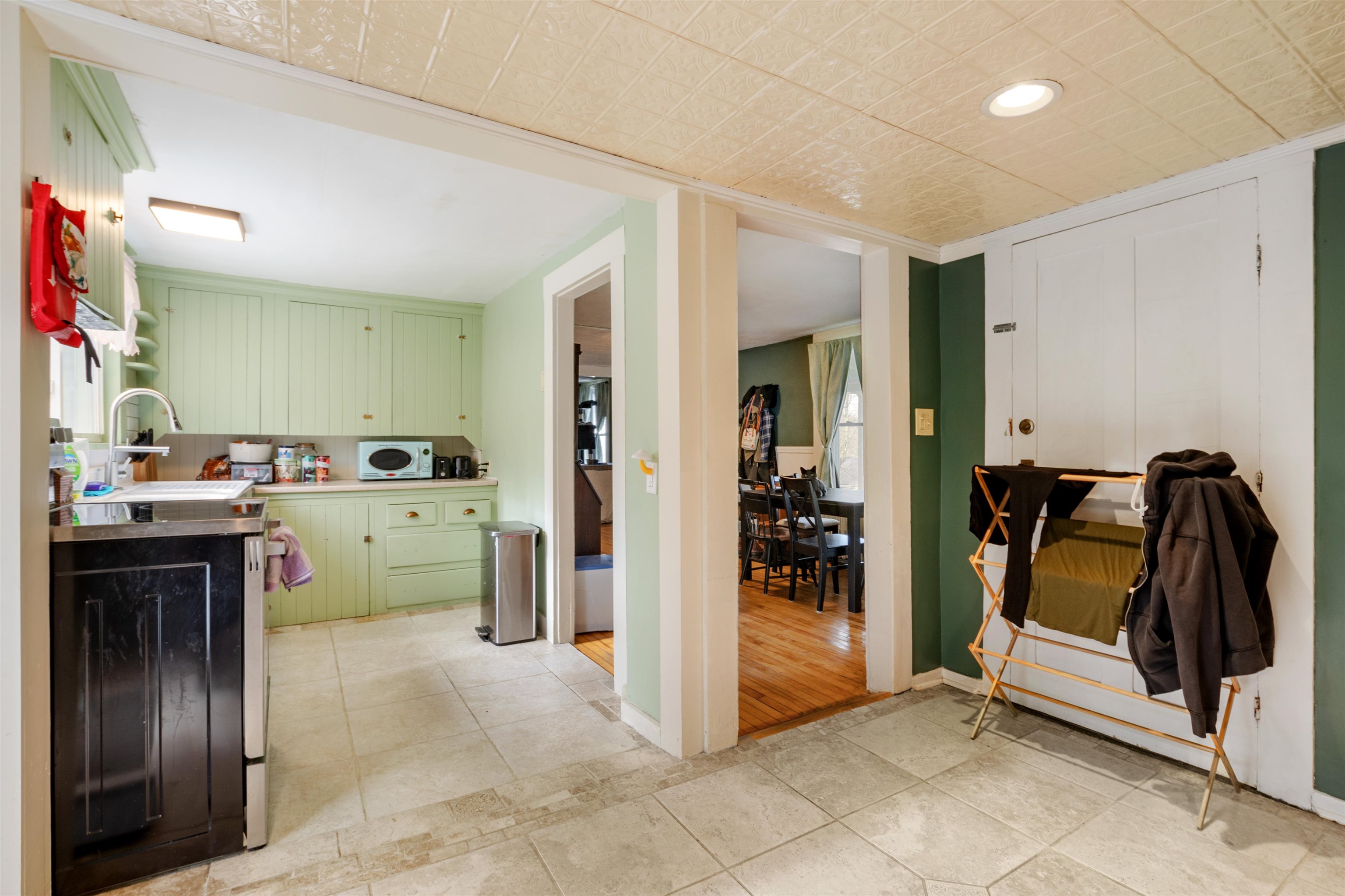 162 Caswell Avenue