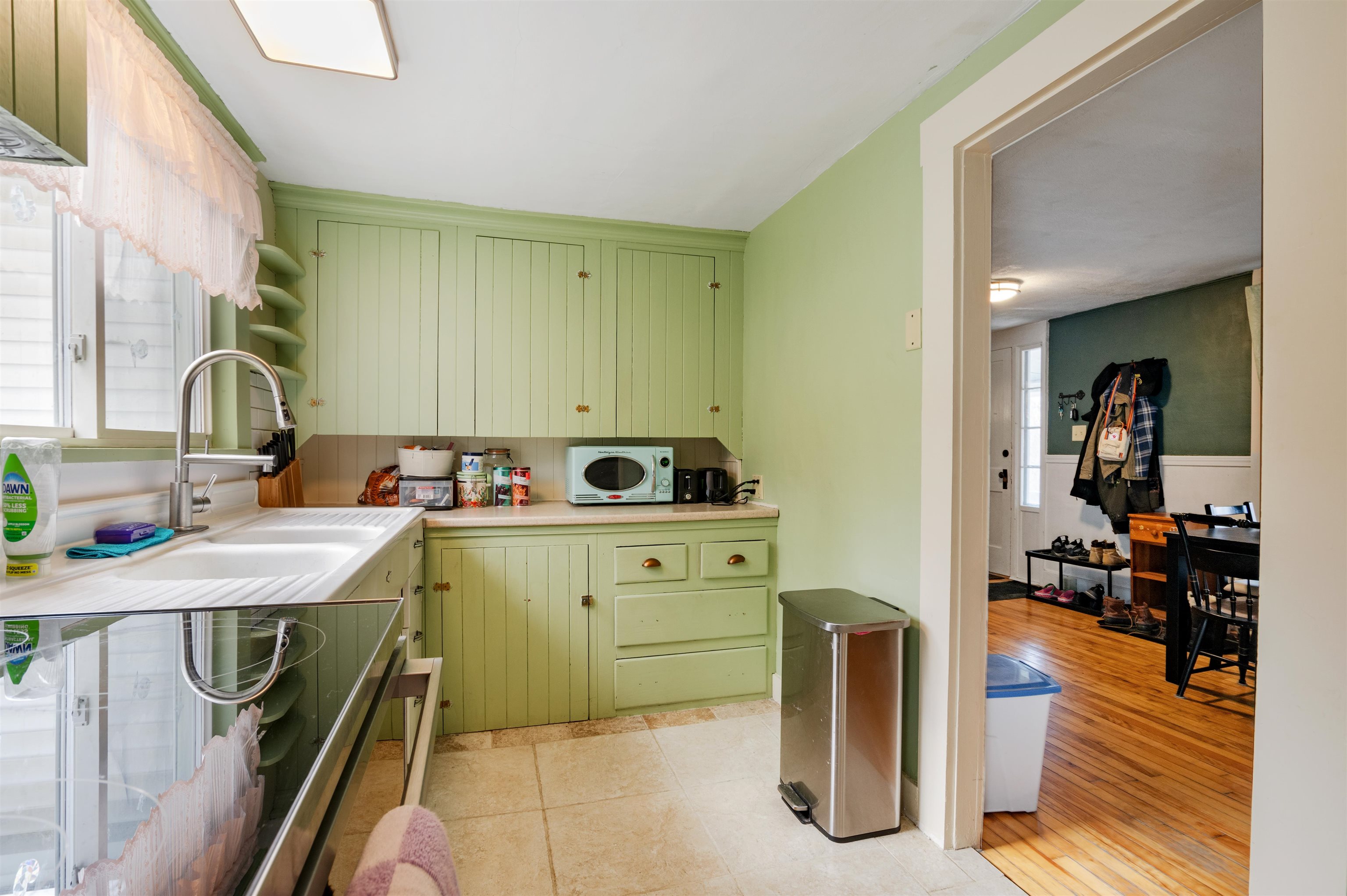 162 Caswell Avenue