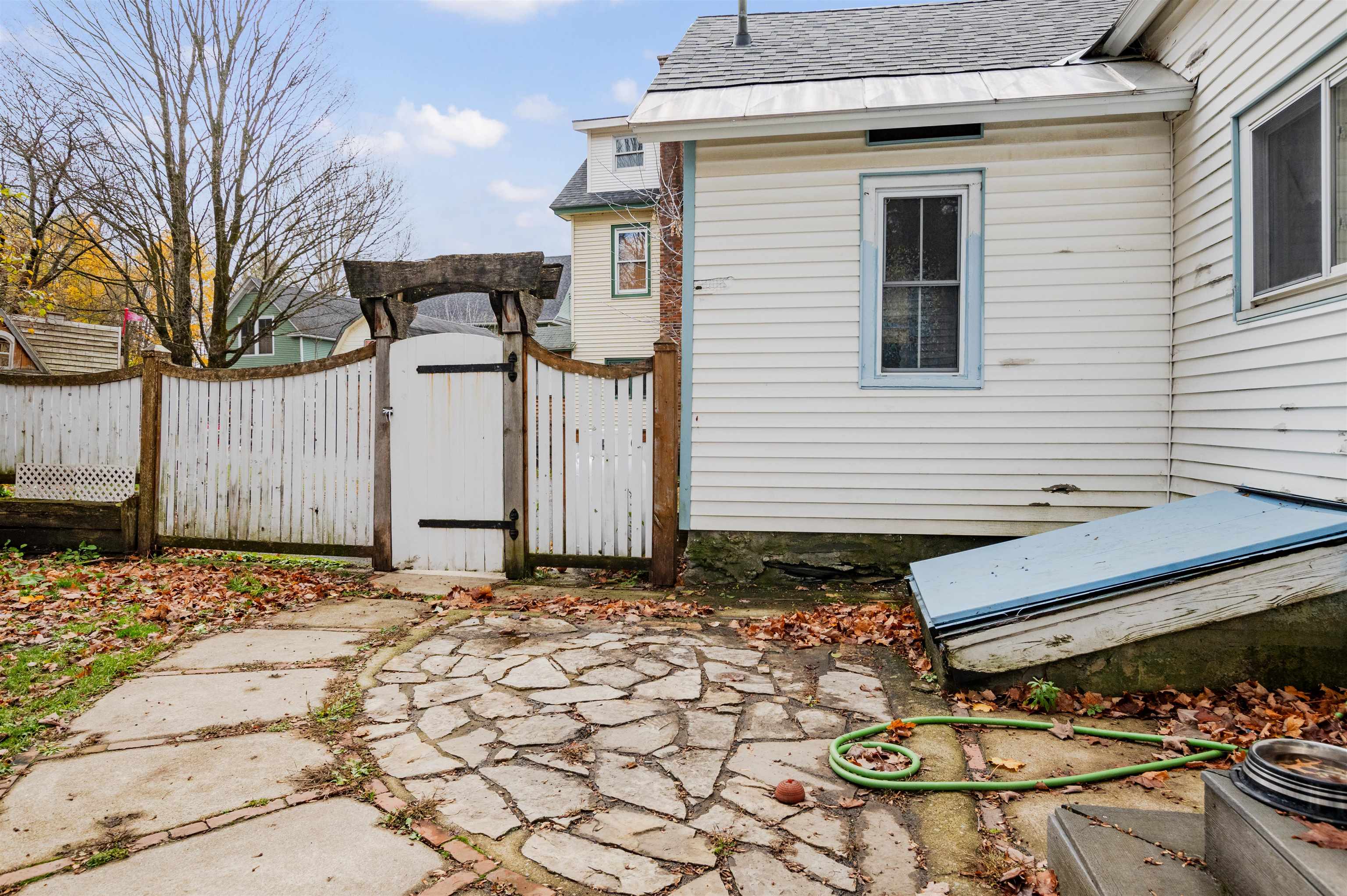 162 Caswell Avenue