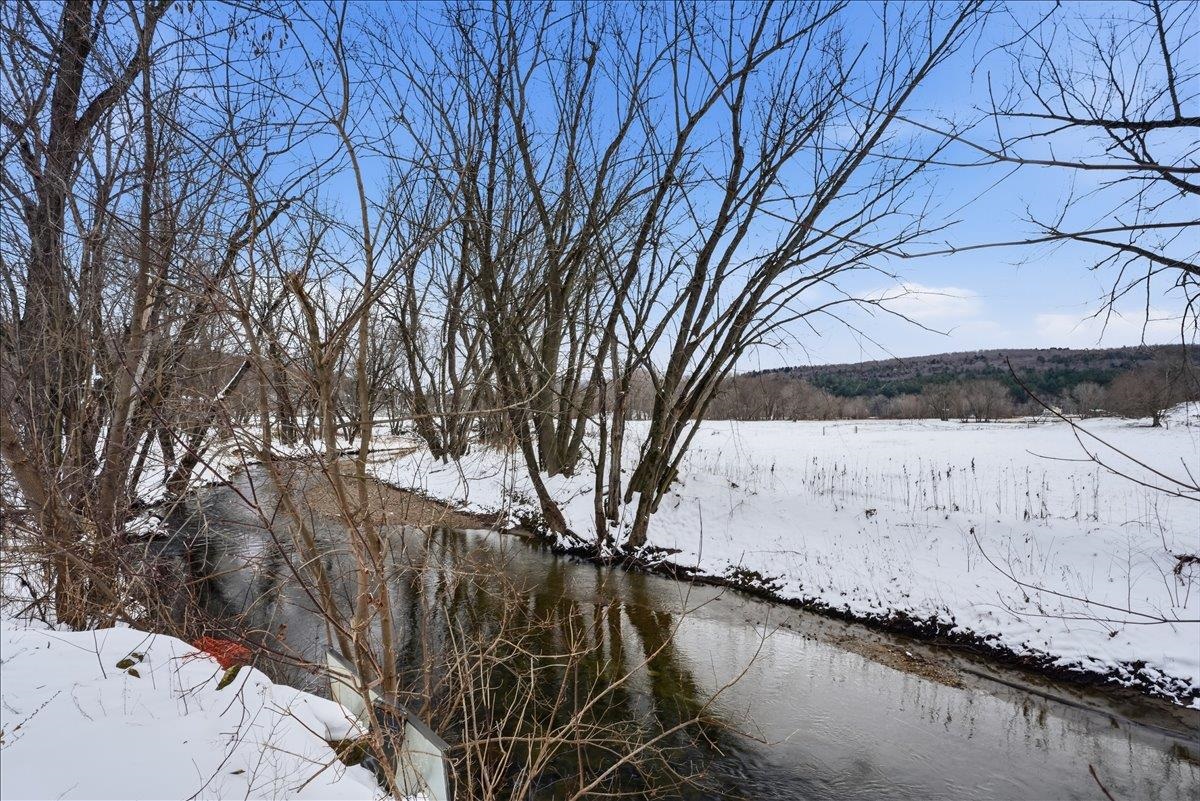 2572 Vermont Route 15