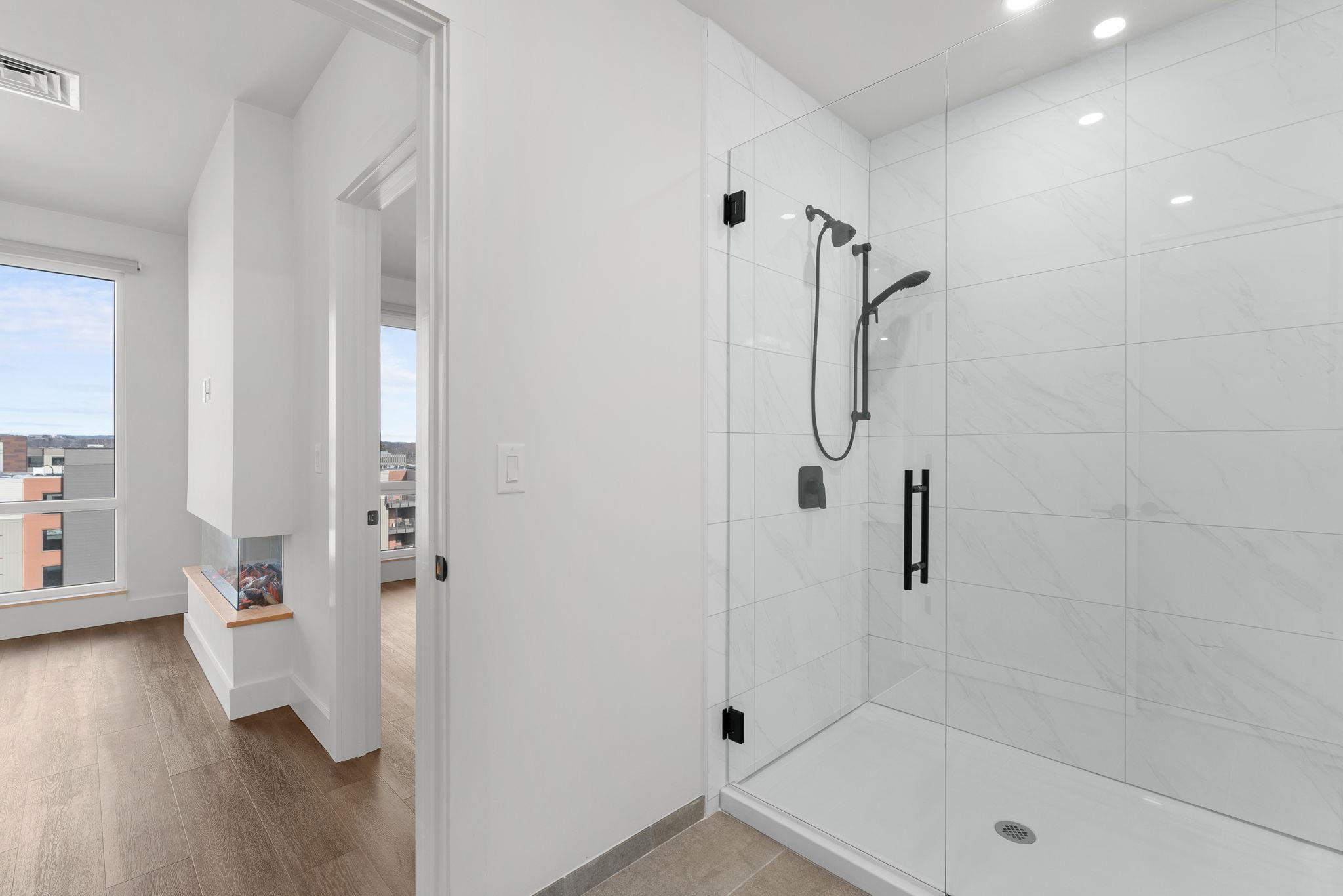 125 Cambrian Way Unit: 602