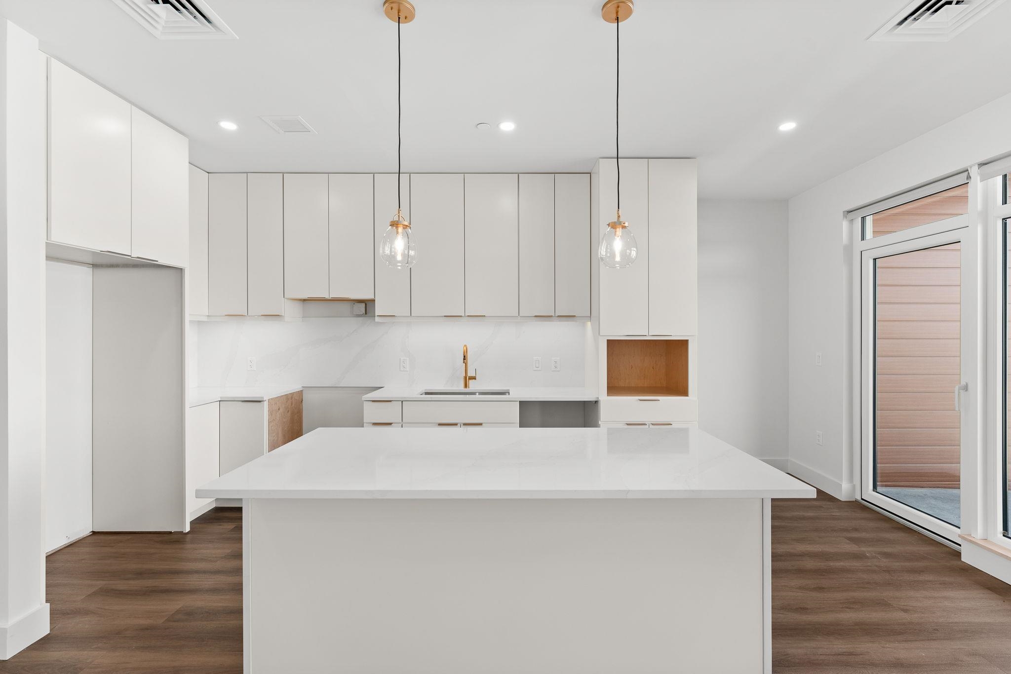 125 Cambrian Way Unit: 602
