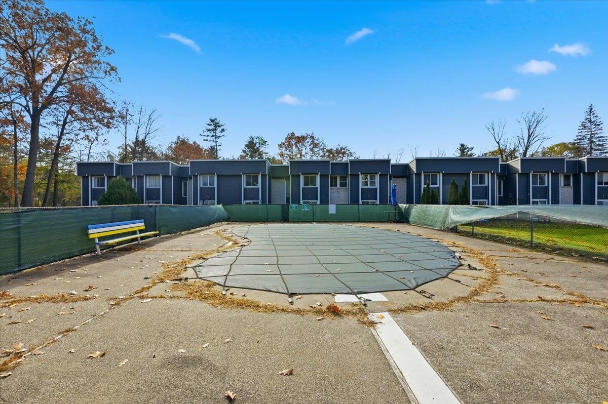 8 Timber Lane Unit: 16