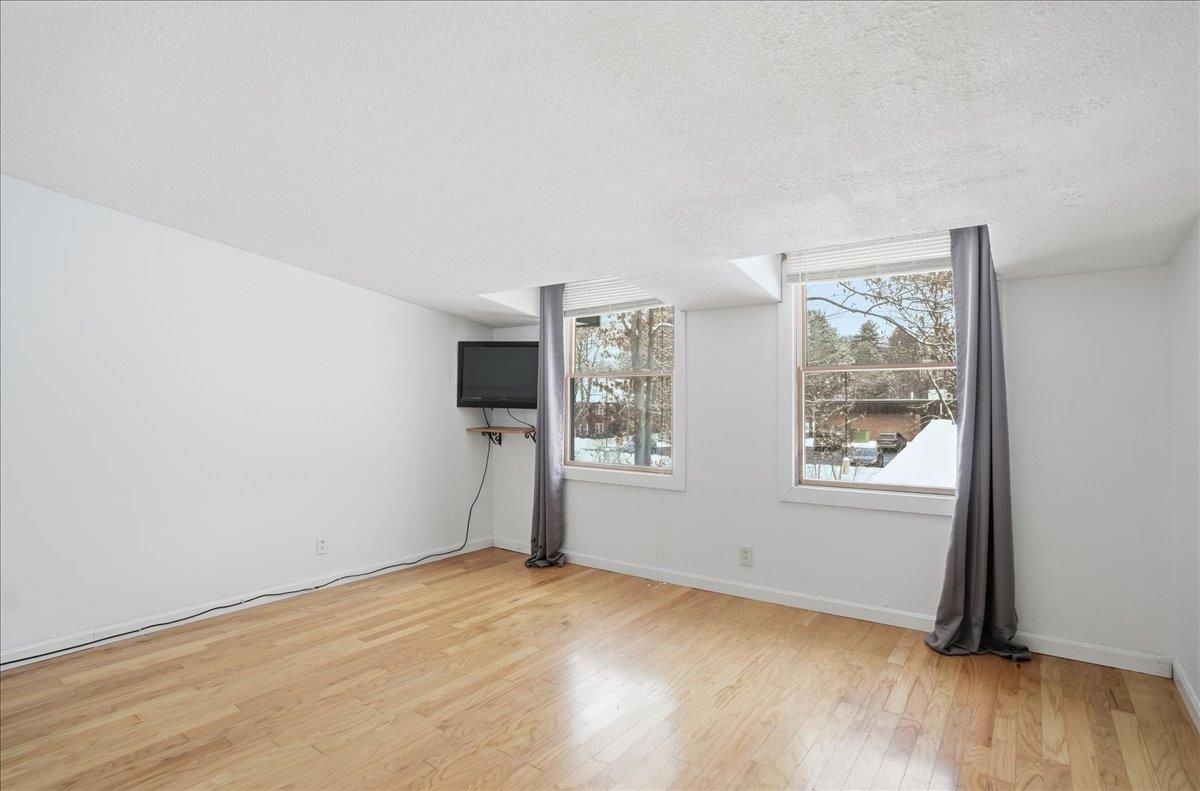 8 Timber Lane Unit: 16