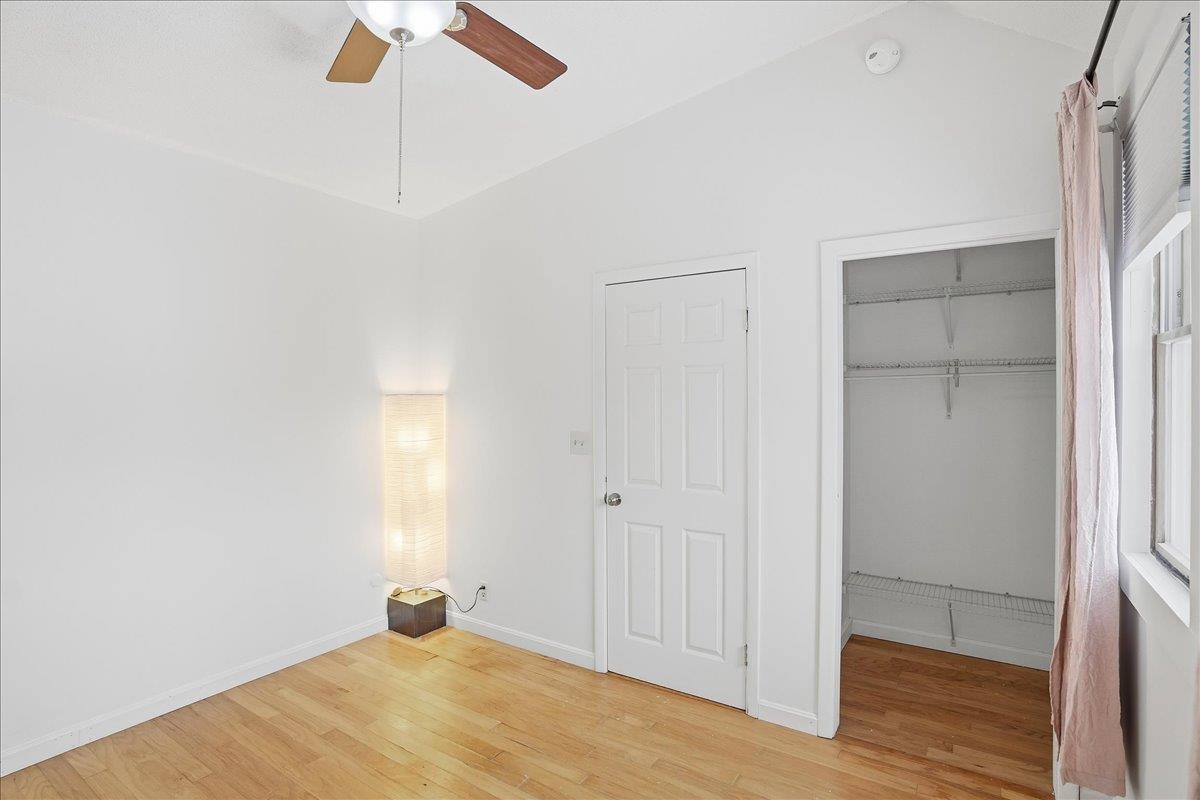 8 Timber Lane Unit: 16