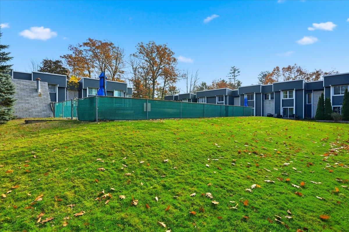 8 Timber Lane Unit: 16