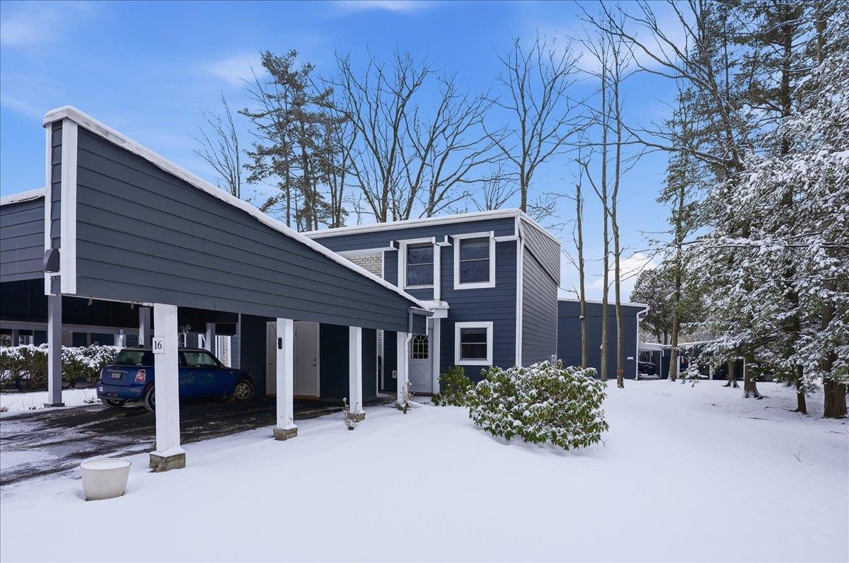 8 Timber Lane Unit: 16