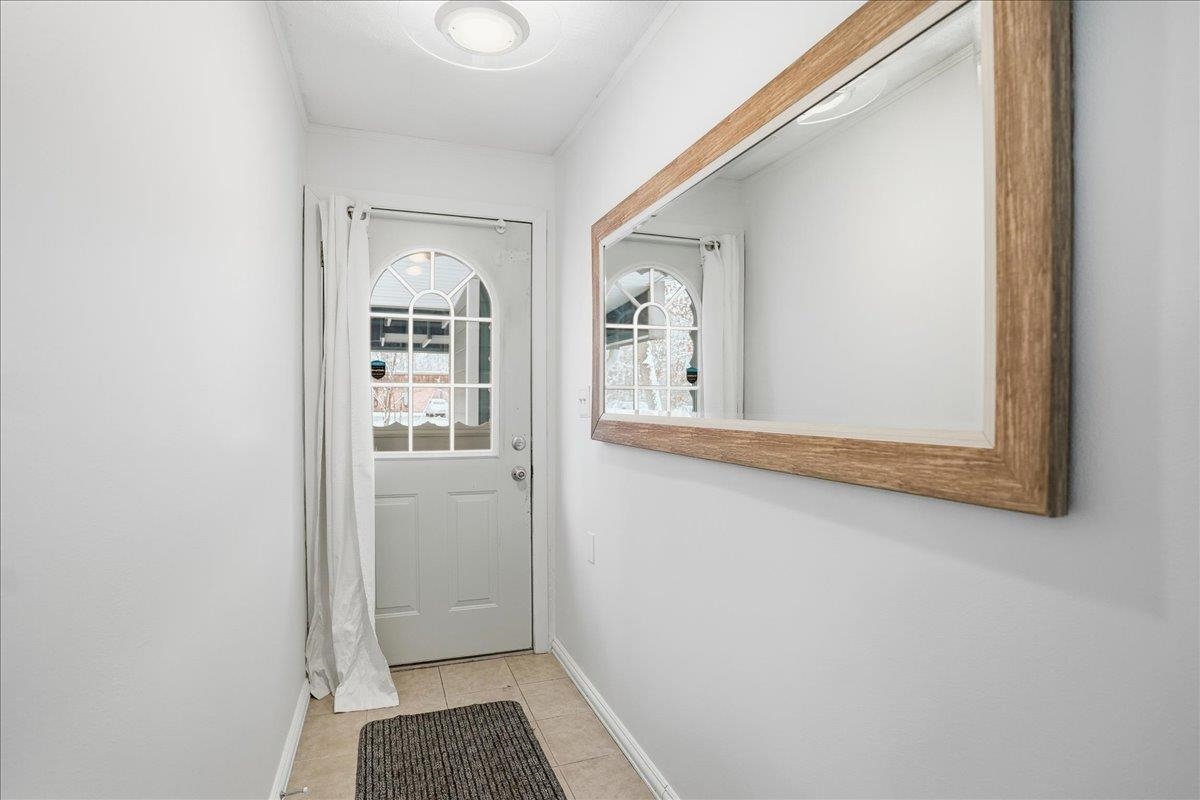 8 Timber Lane Unit: 16