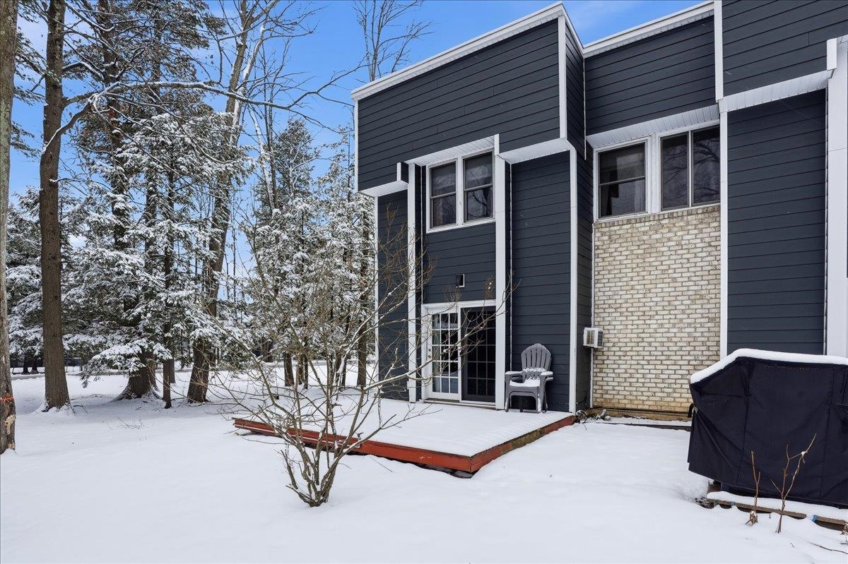 8 Timber Lane Unit: 16