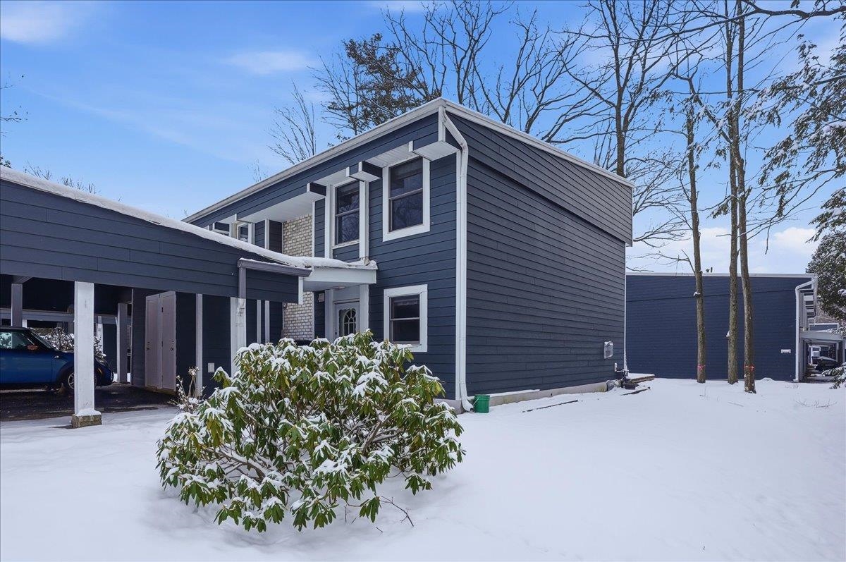 8 Timber Lane Unit: 16