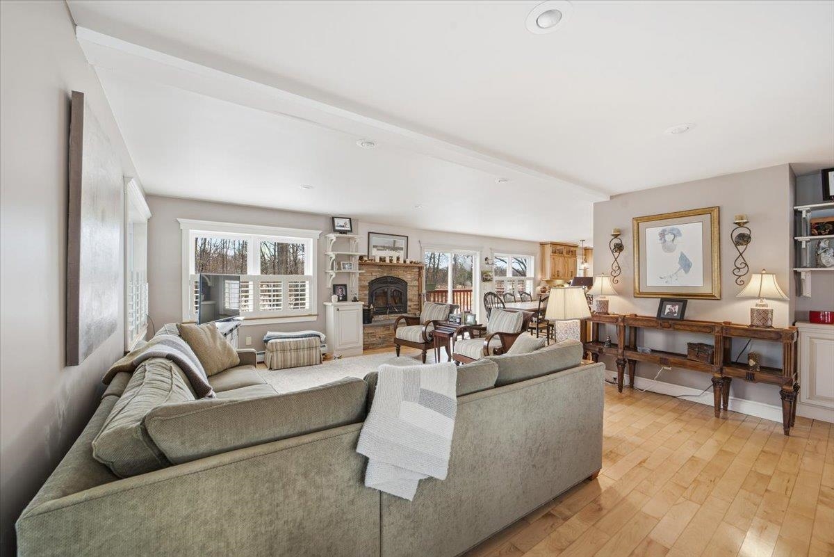 60 Holiday Point Road