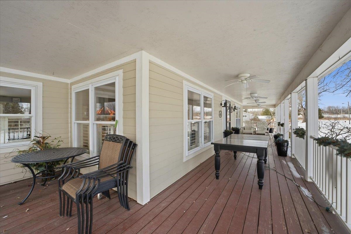 60 Holiday Point Road