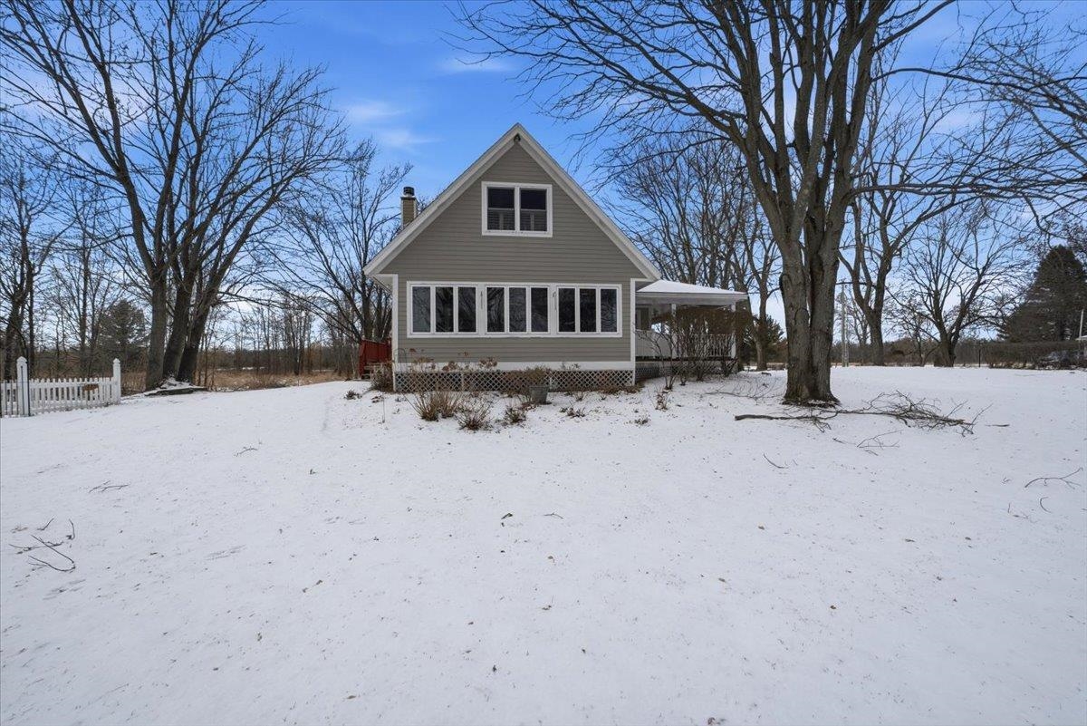 60 Holiday Point Road