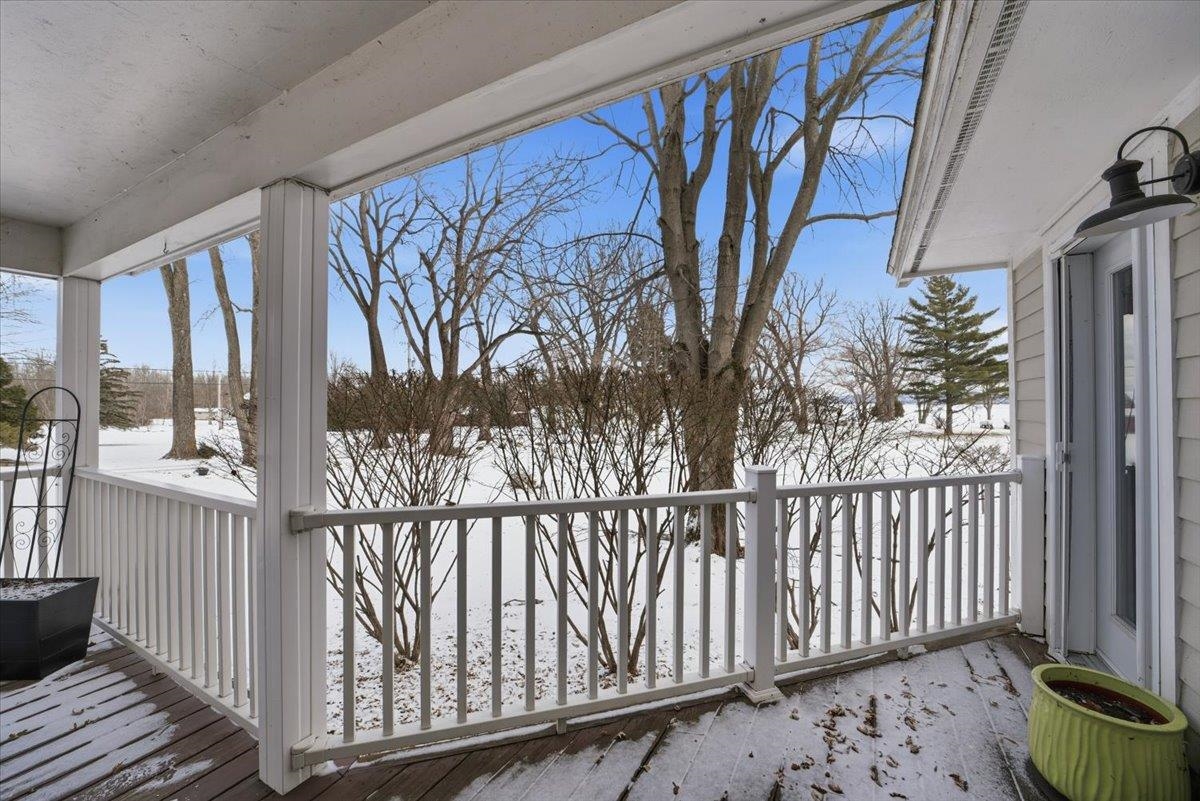 60 Holiday Point Road