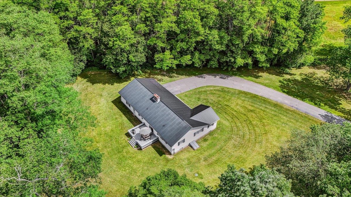 7 Grassy Brook Road