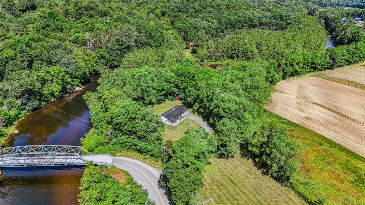 7 Grassy Brook Road