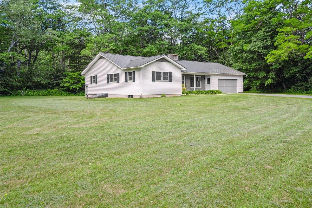 7 Grassy Brook Road