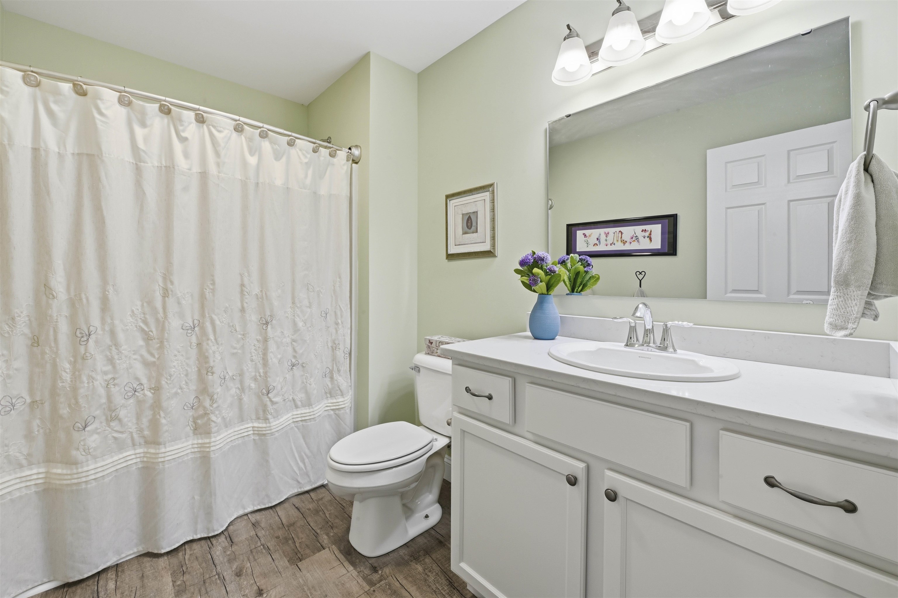 19 East Road Unit: 105