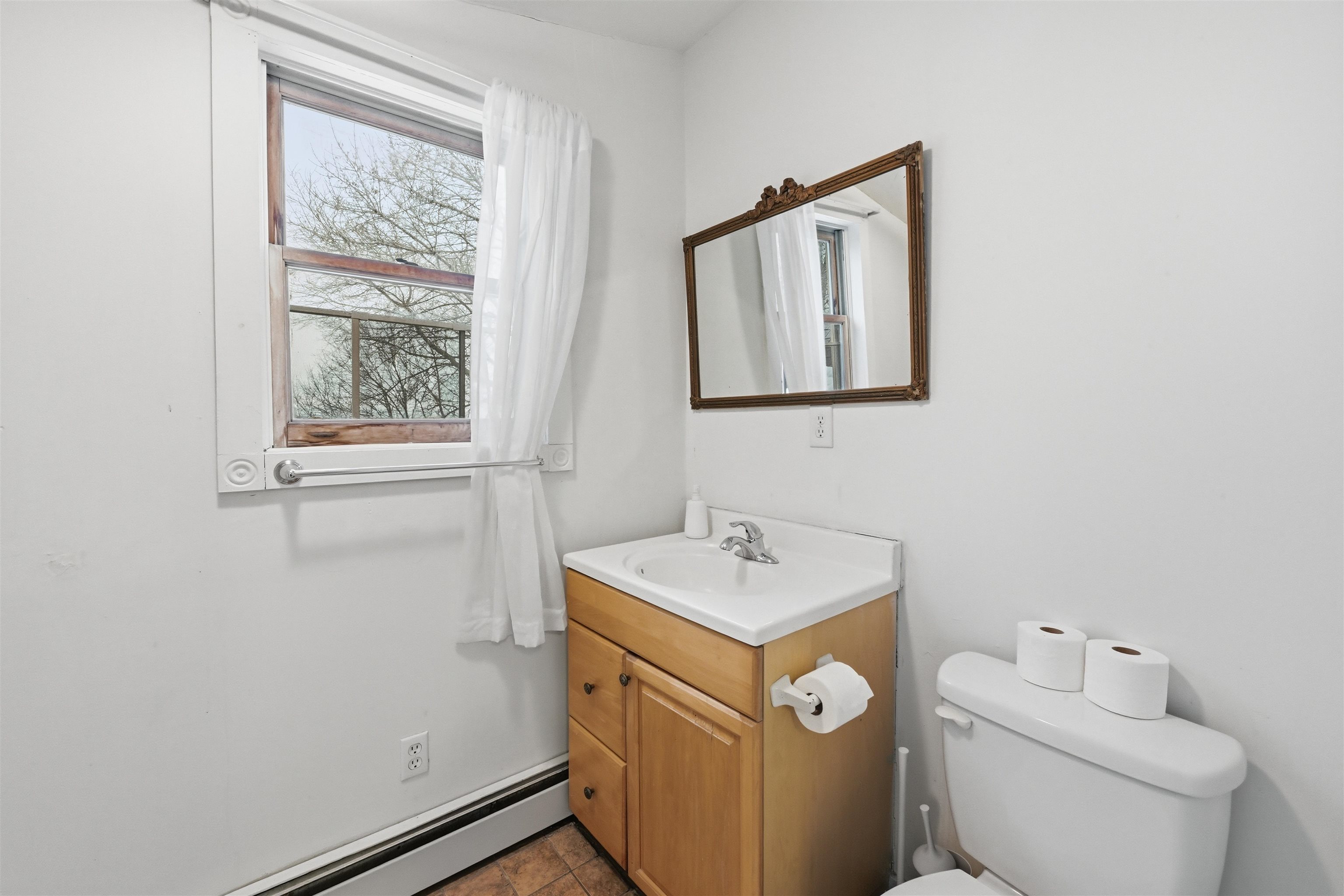 446 Colchester Avenue