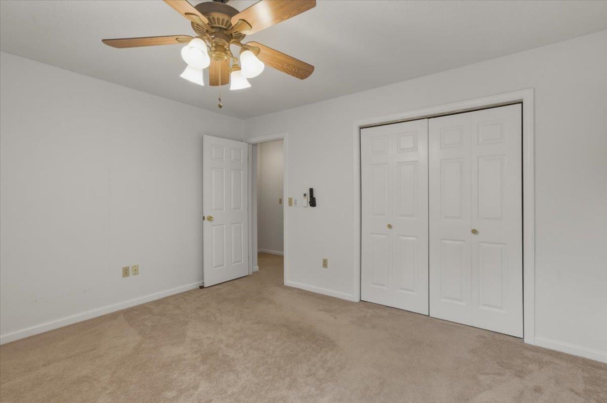 44 Commonwealth Drive Unit: 4