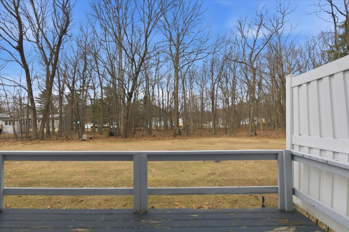 44 Commonwealth Drive Unit: 4
