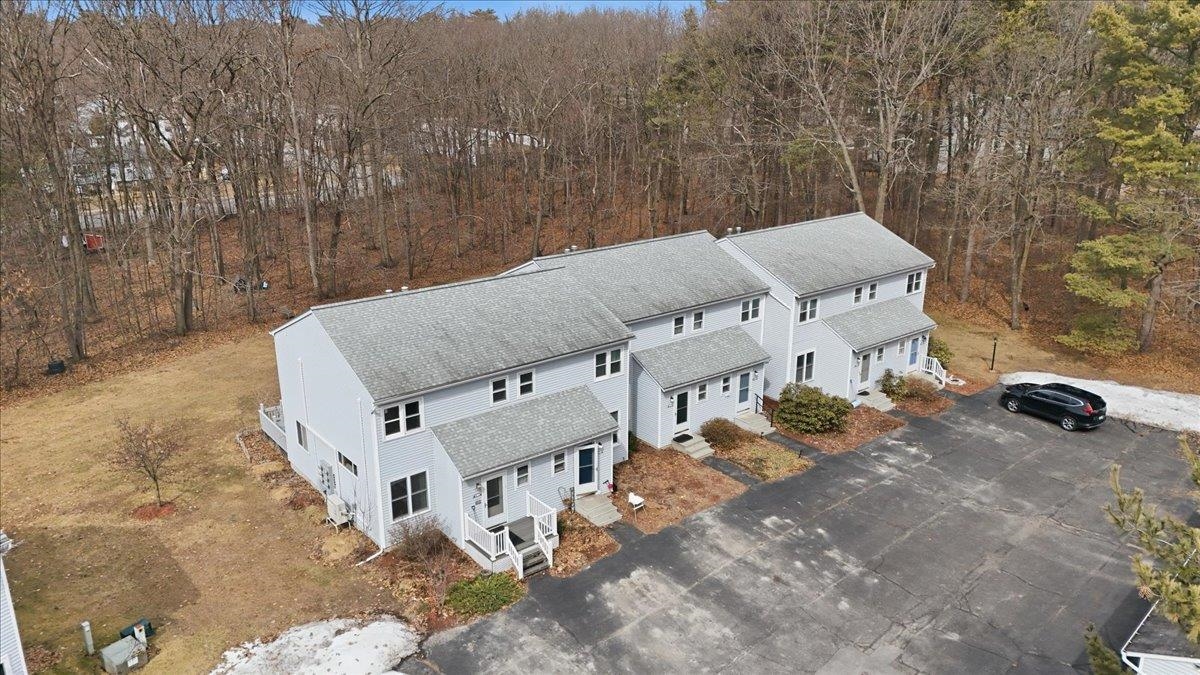44 Commonwealth Drive Unit: 4