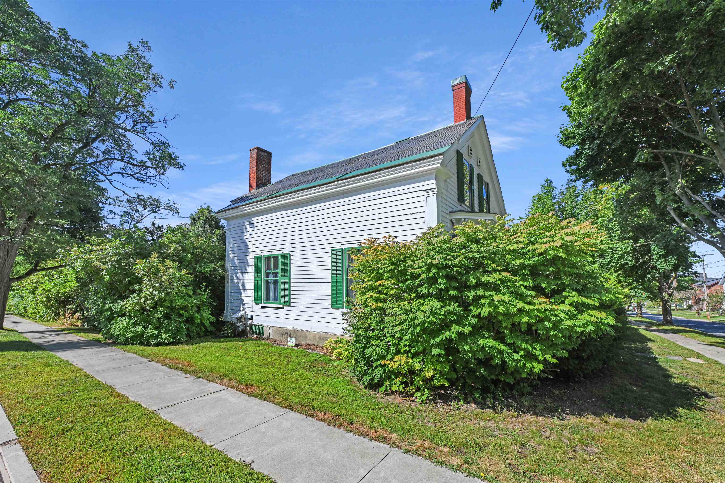 66 Bank Street