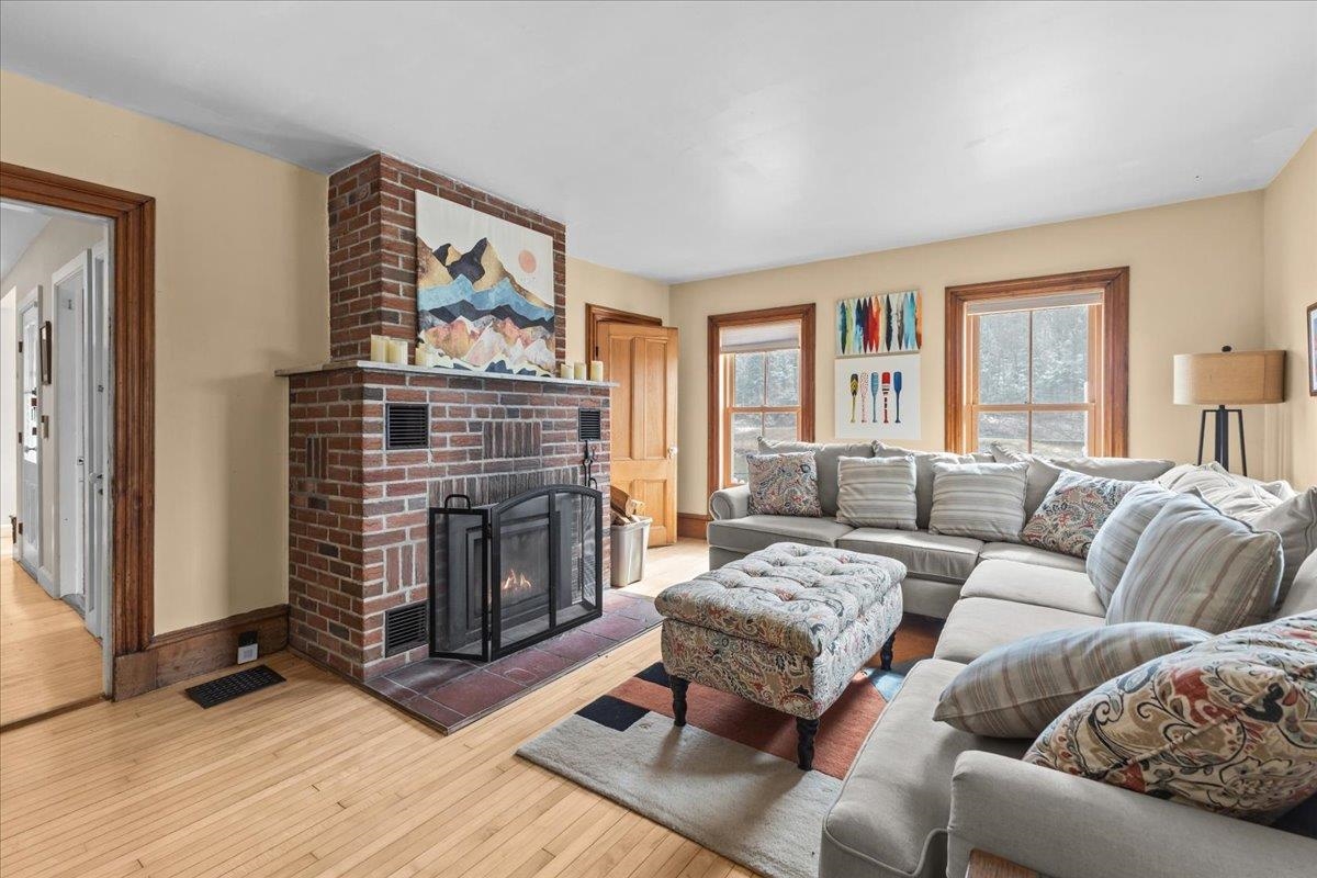 362 River Road