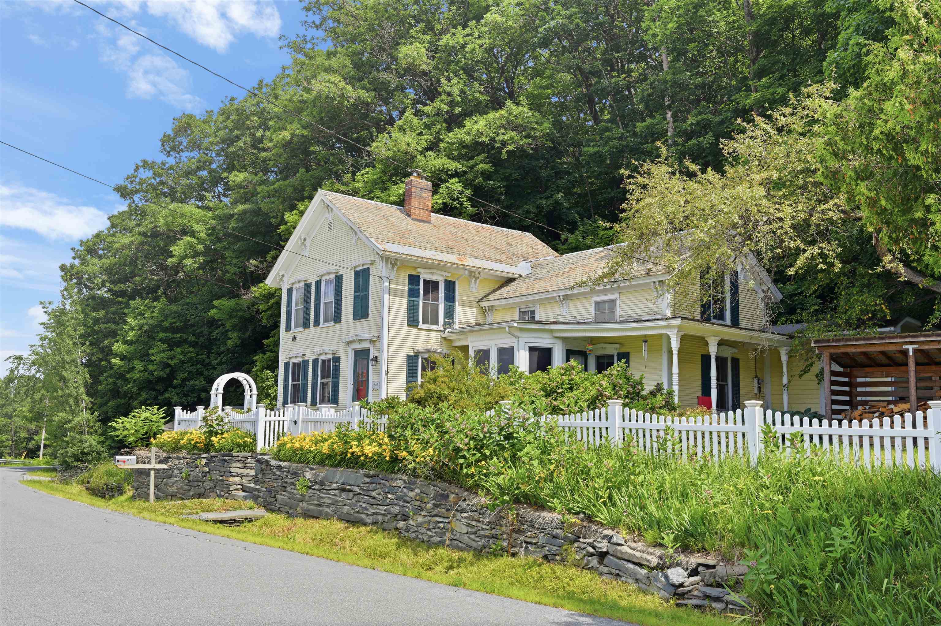 362 River Road