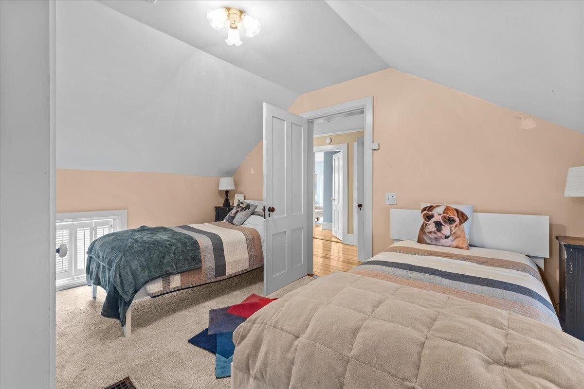 362 River Road