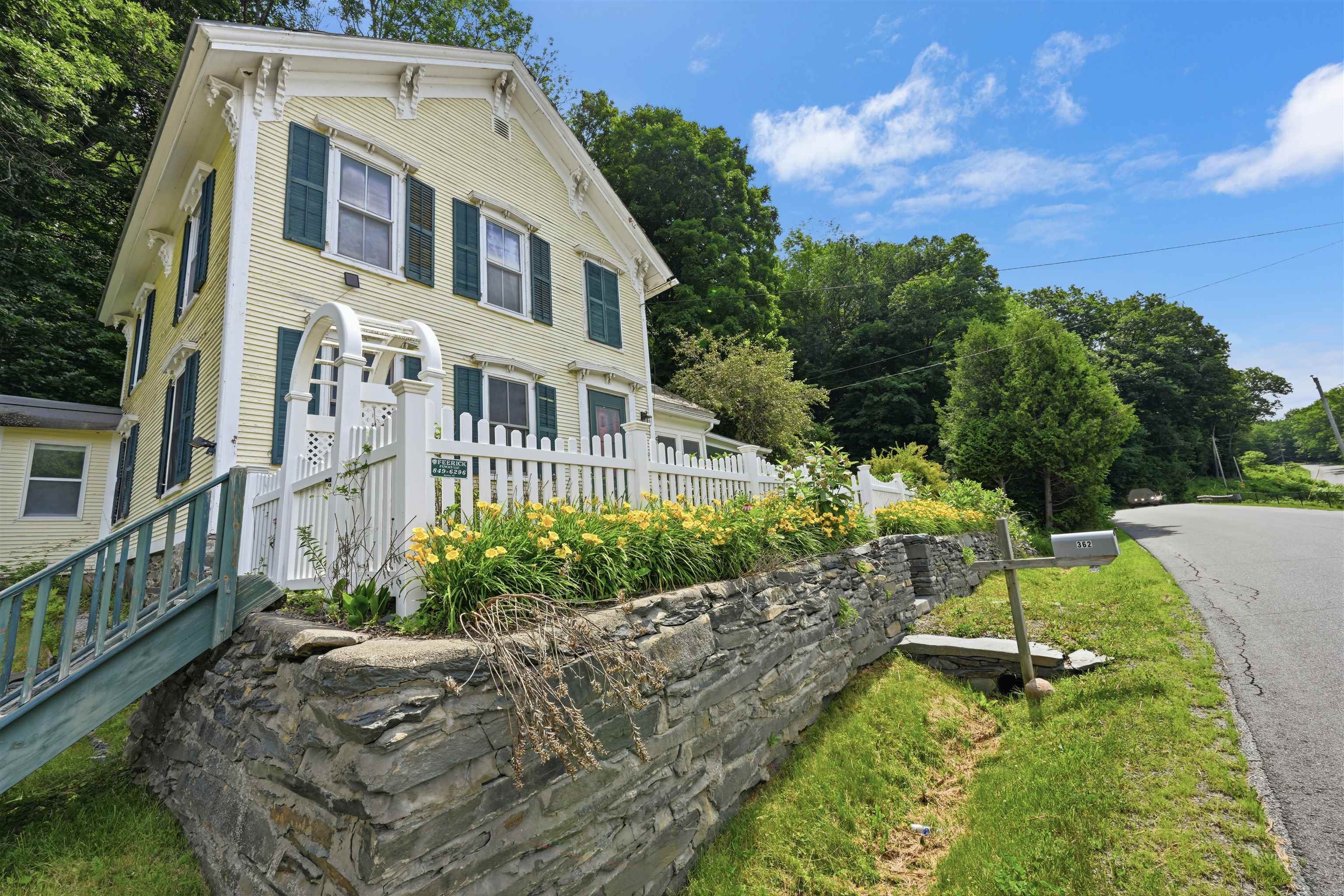 362 River Road