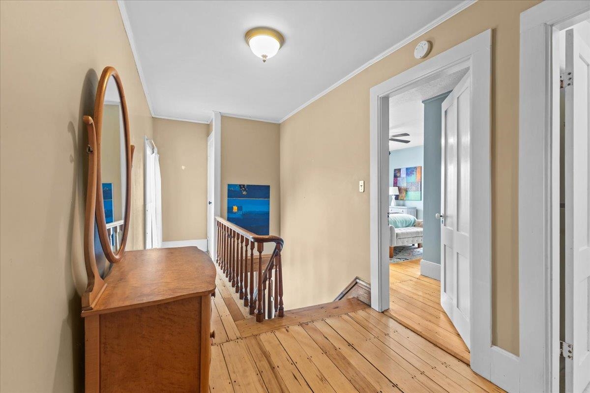 362 River Road
