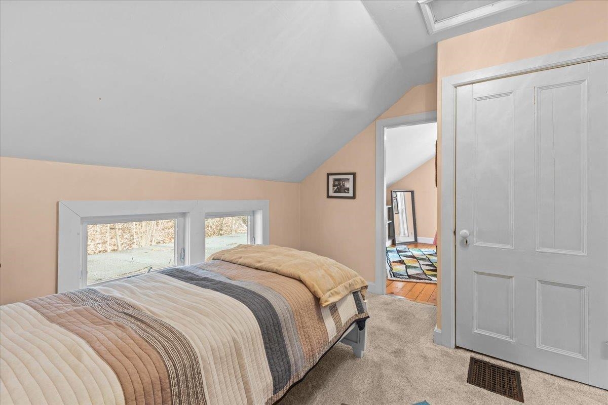 362 River Road