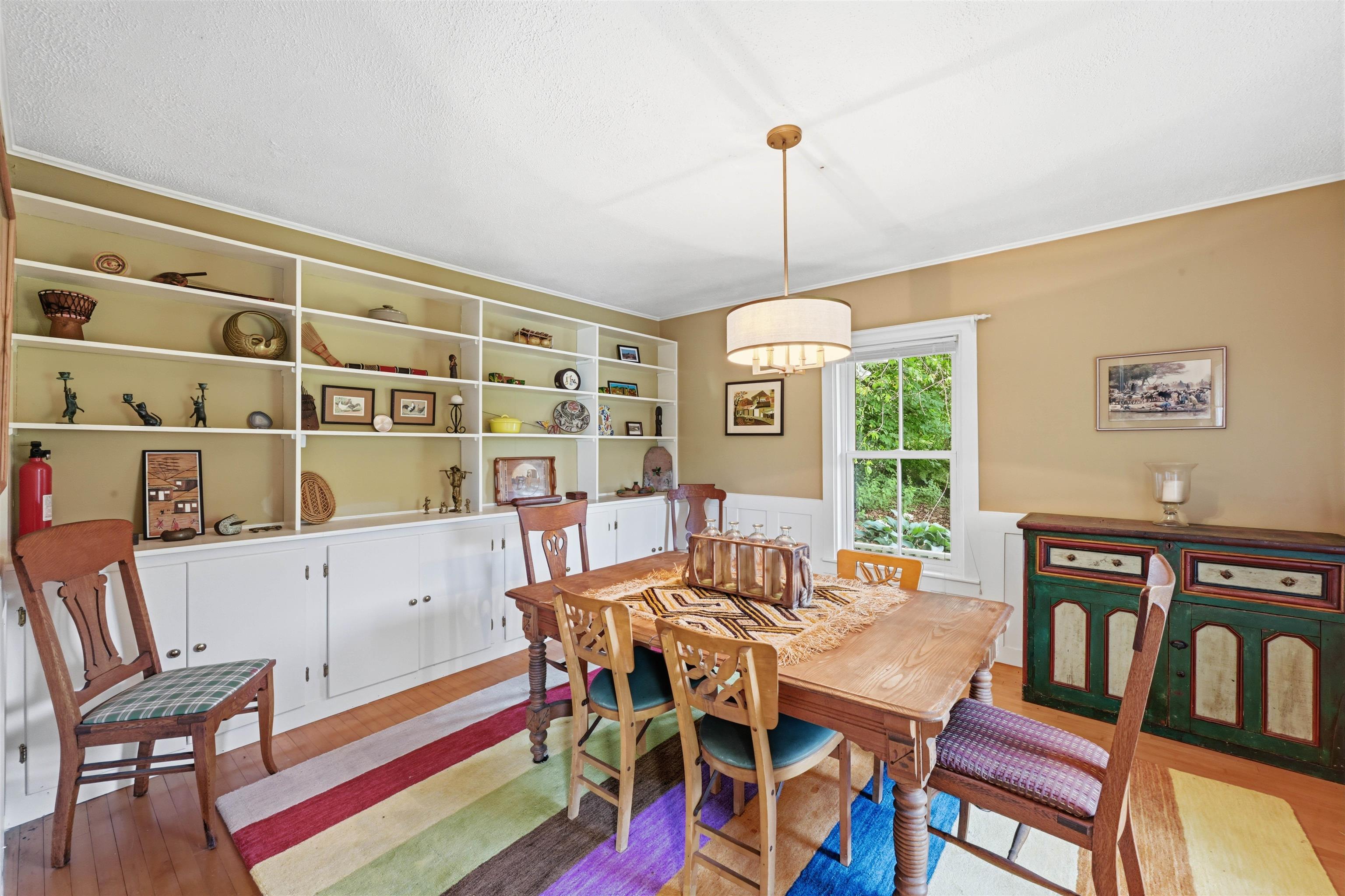 362 River Road
