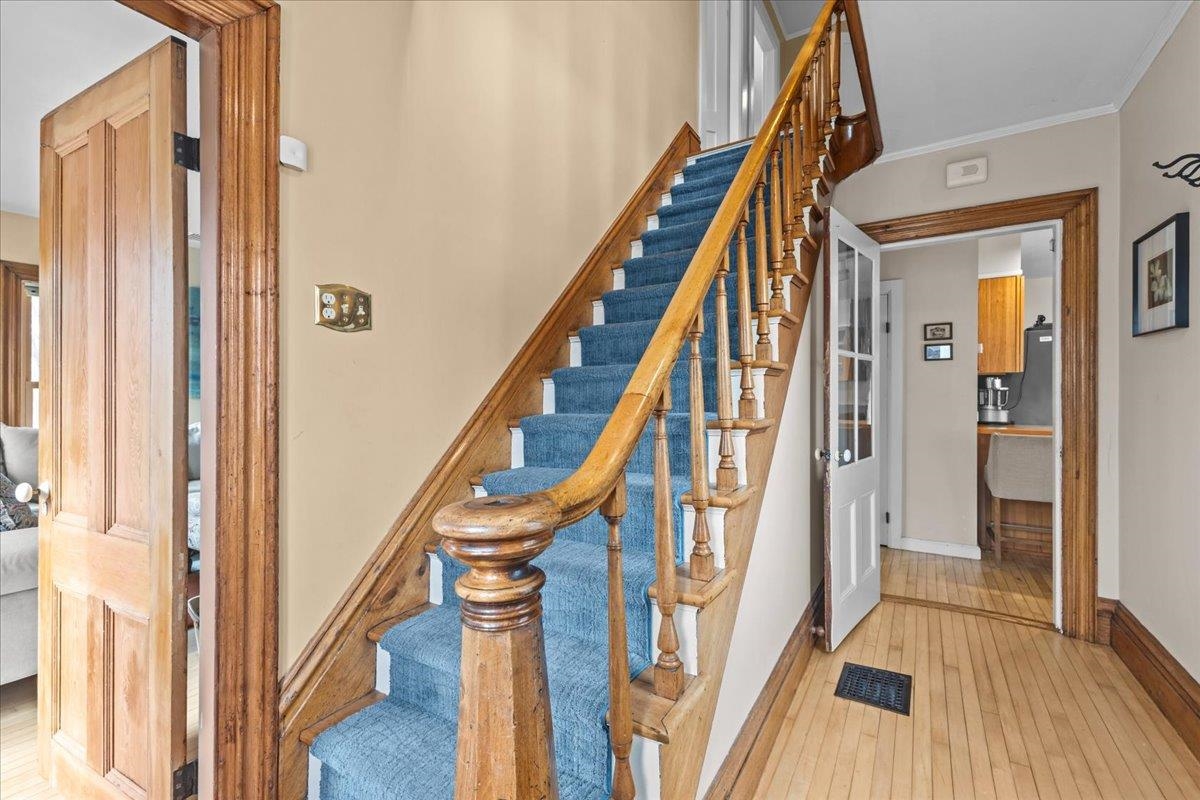 362 River Road