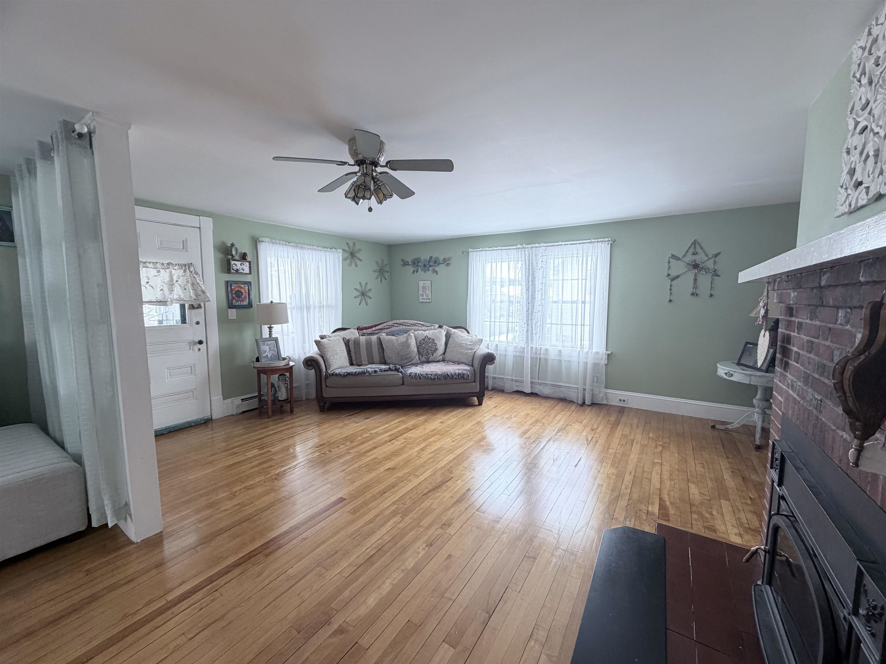 16 Jefferson Avenue