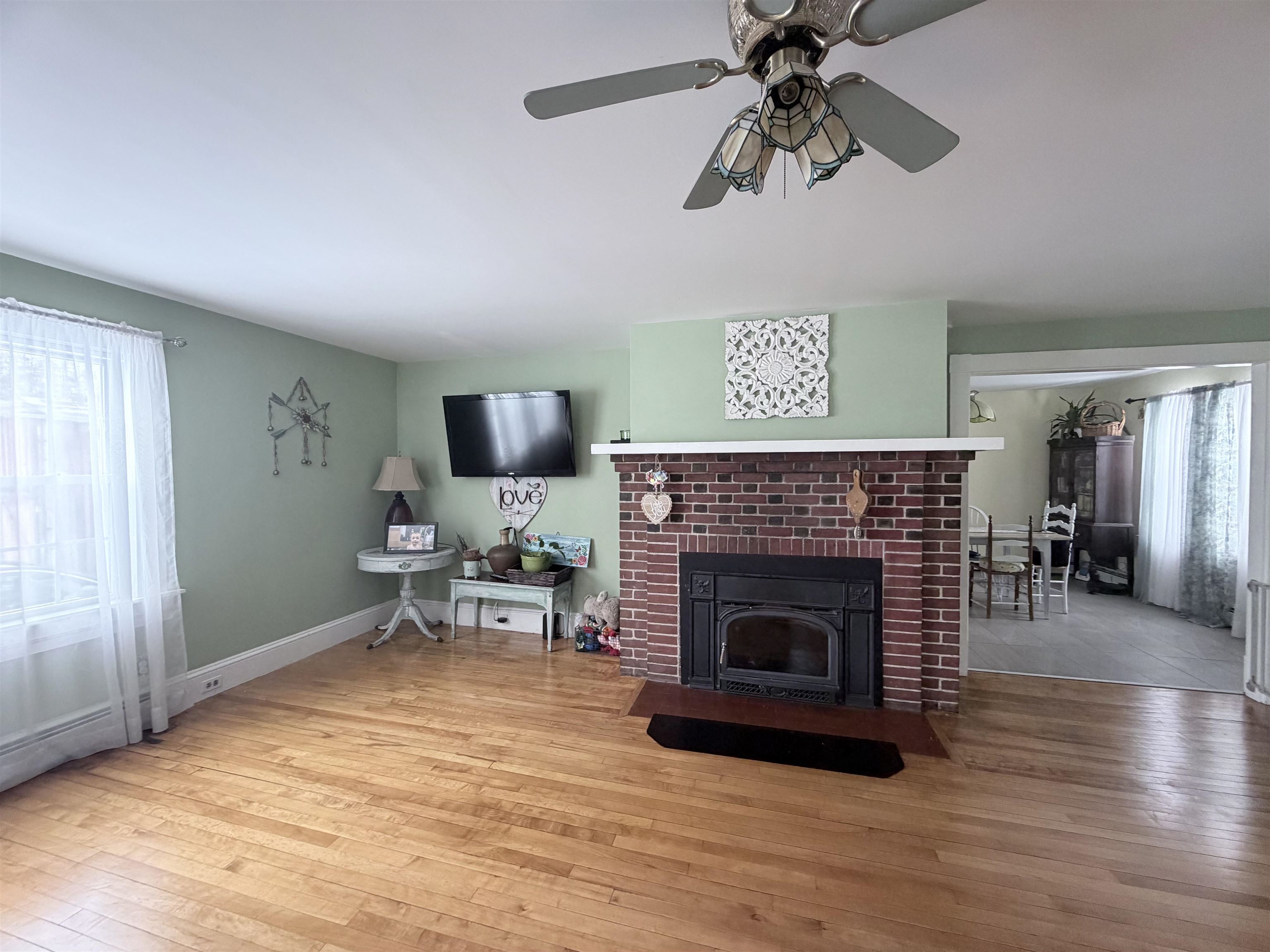 16 Jefferson Avenue