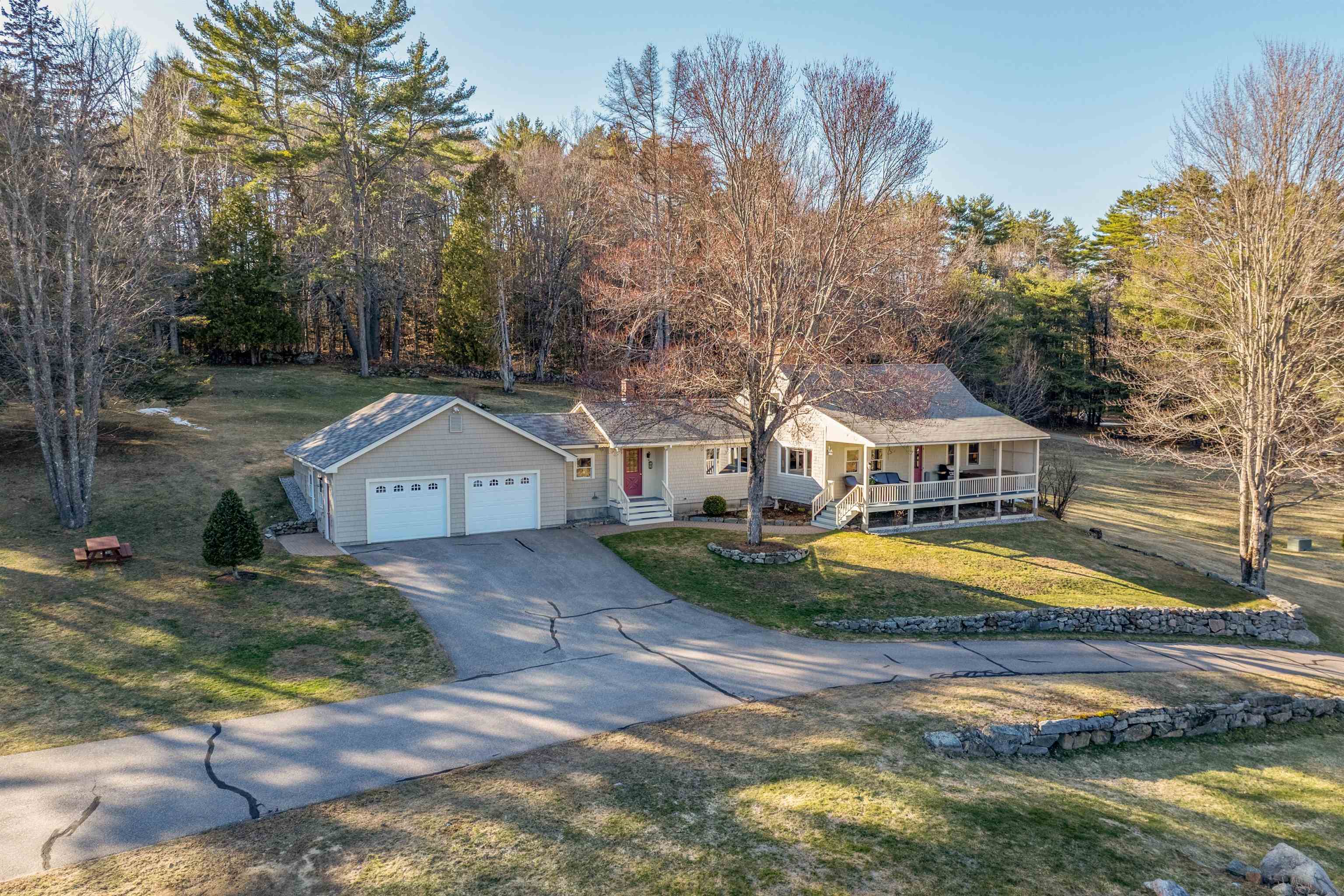 25 Elliot Road