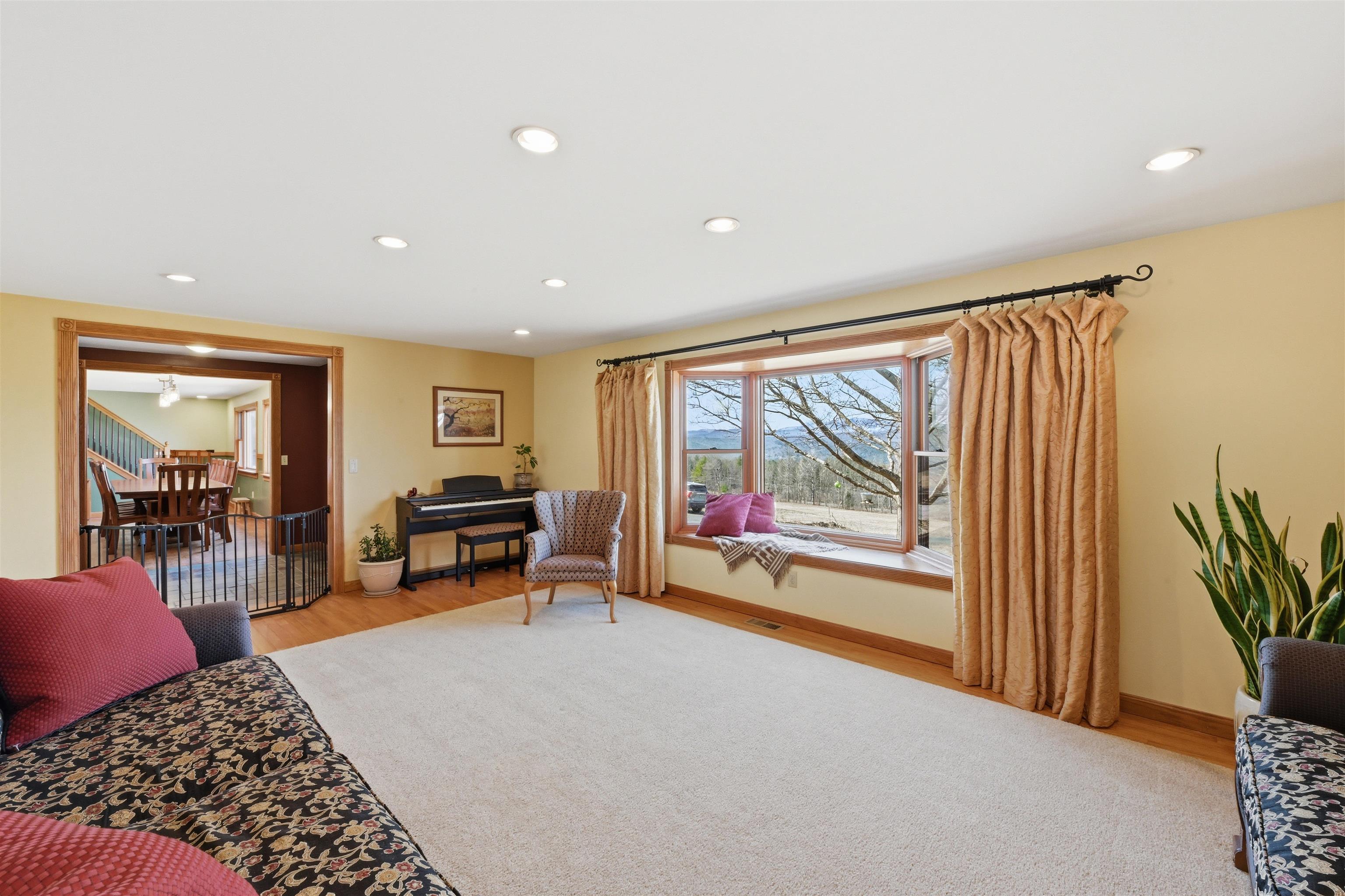 1025 Fish Hill Road