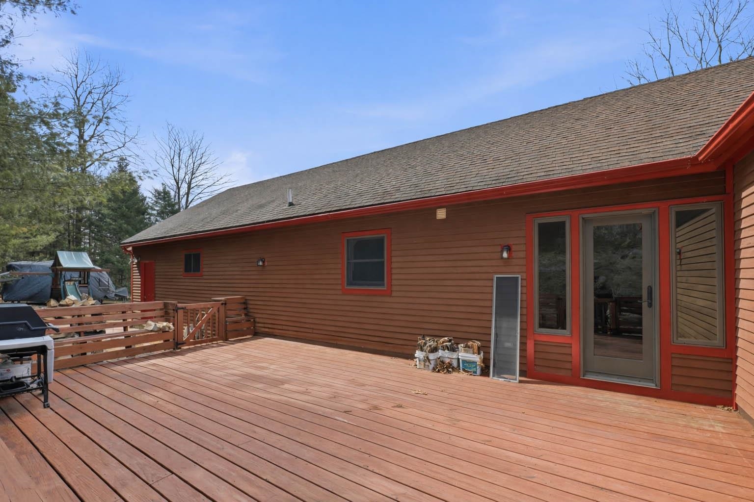 1025 Fish Hill Road