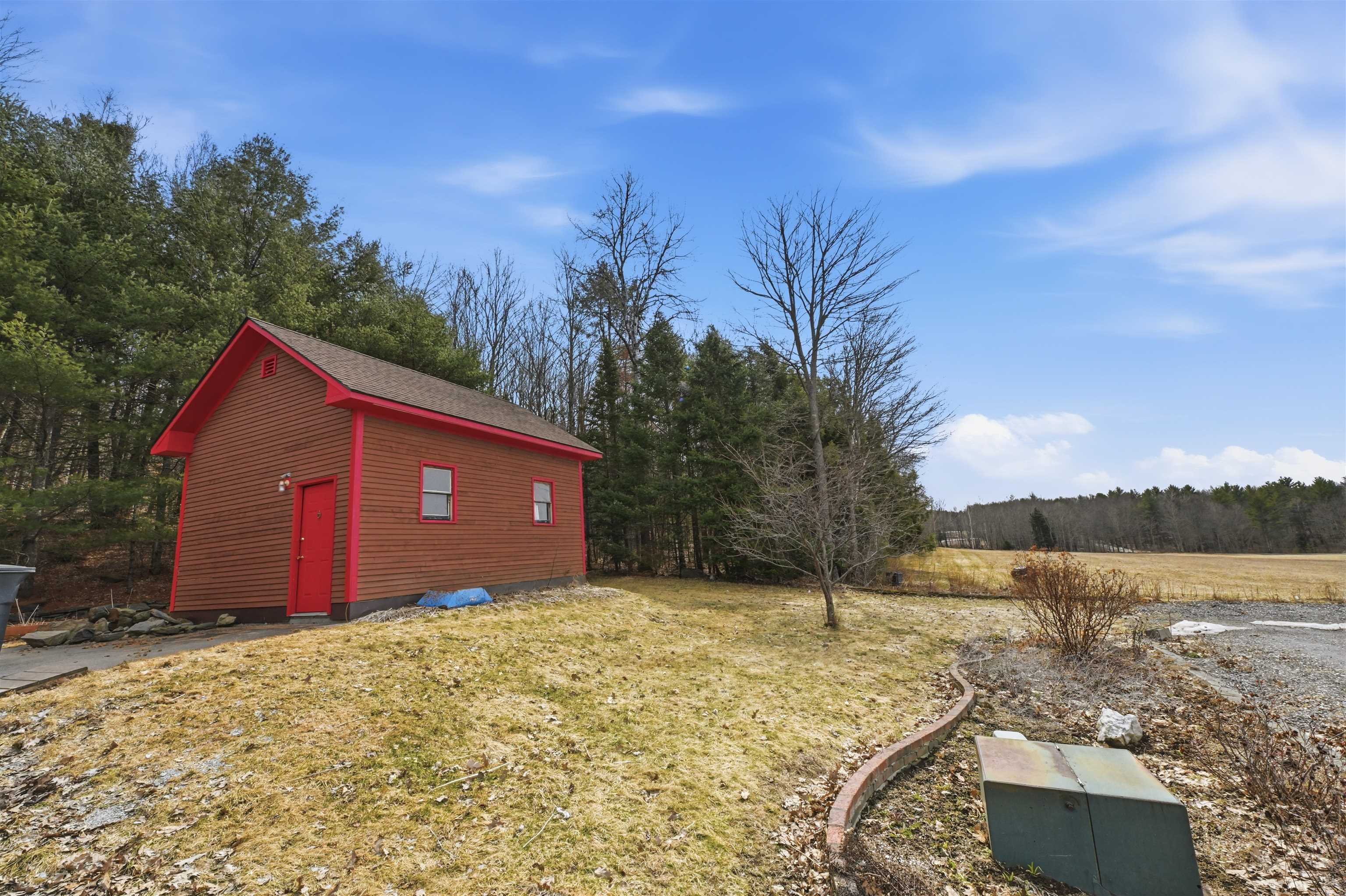 1025 Fish Hill Road