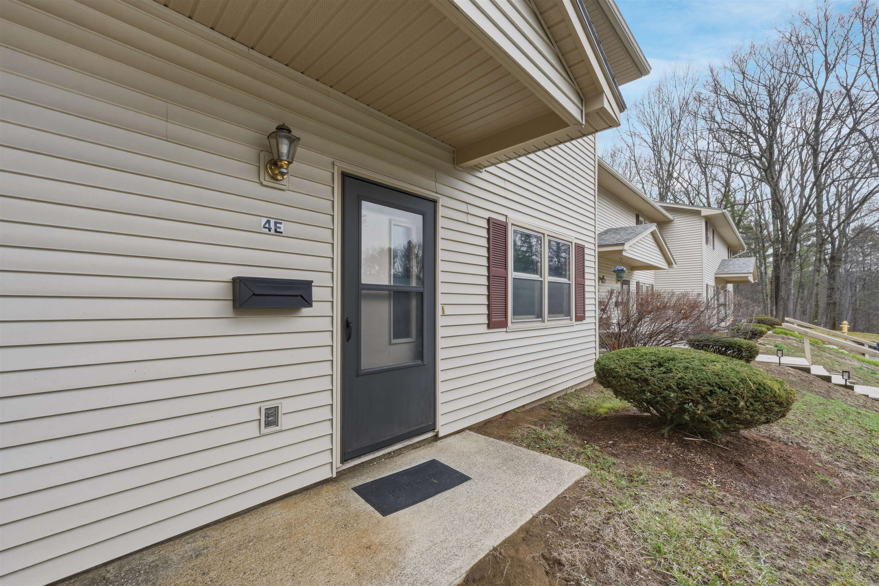 86 Pinecrest Drive Unit: 4E
