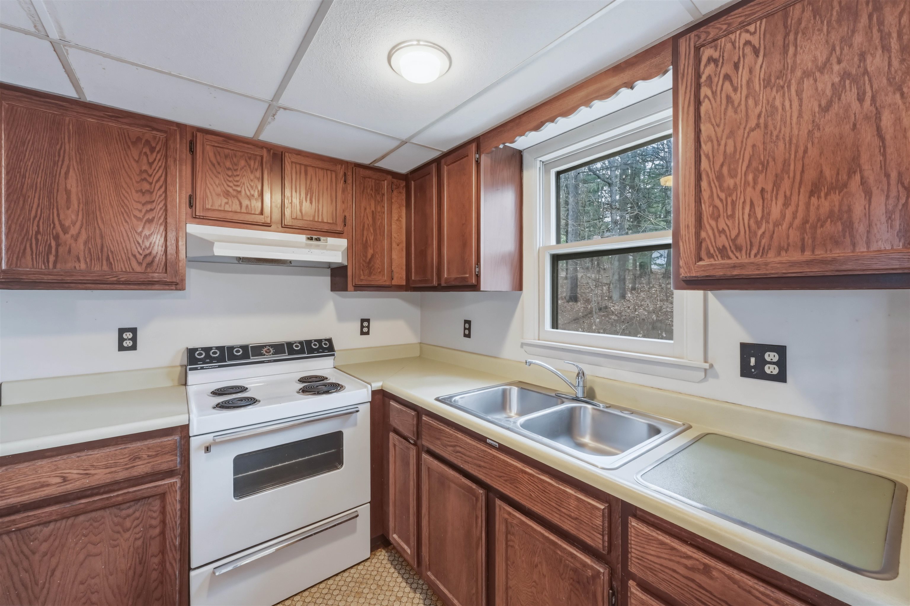 86 Pinecrest Drive Unit: 4E