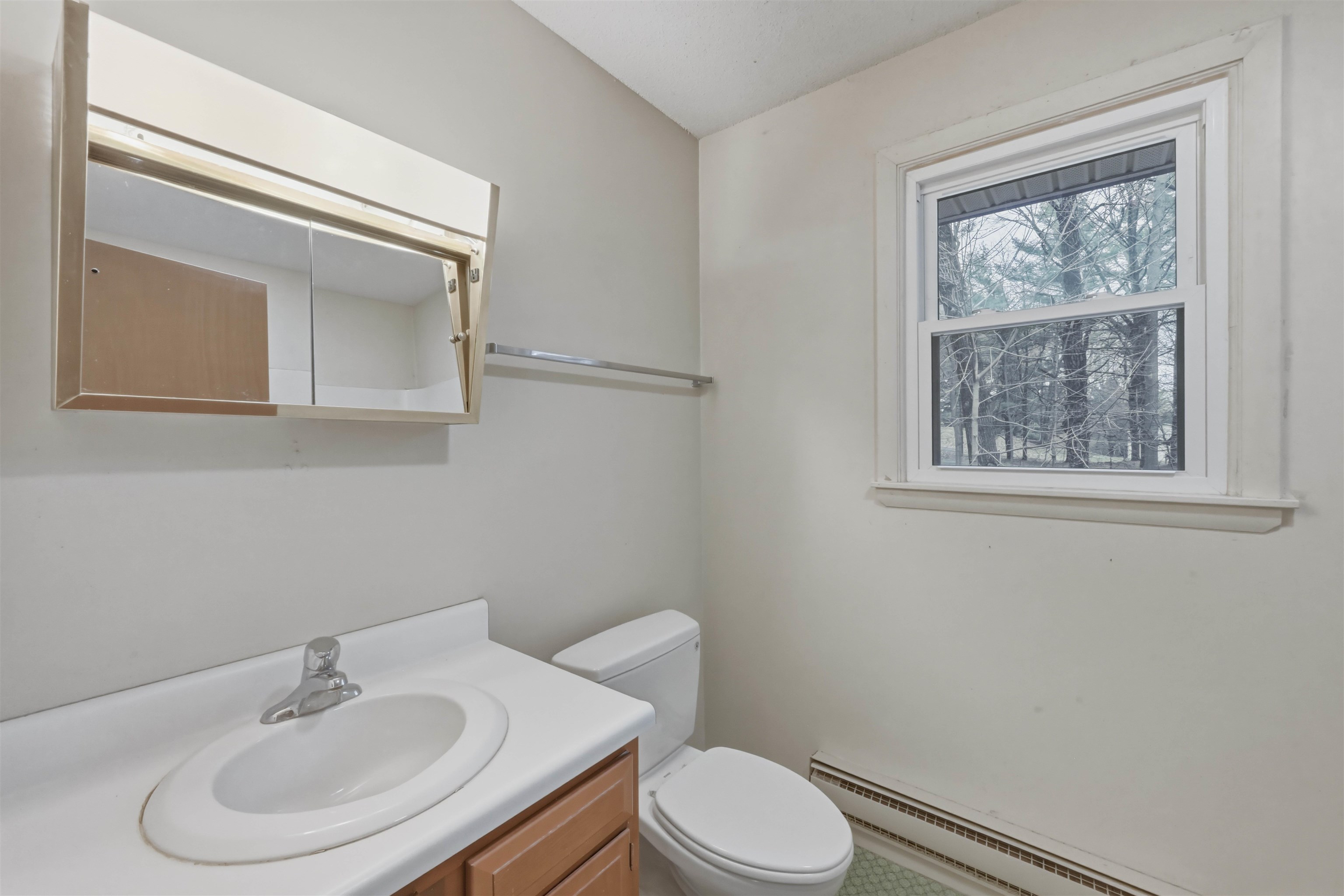 86 Pinecrest Drive Unit: 4E